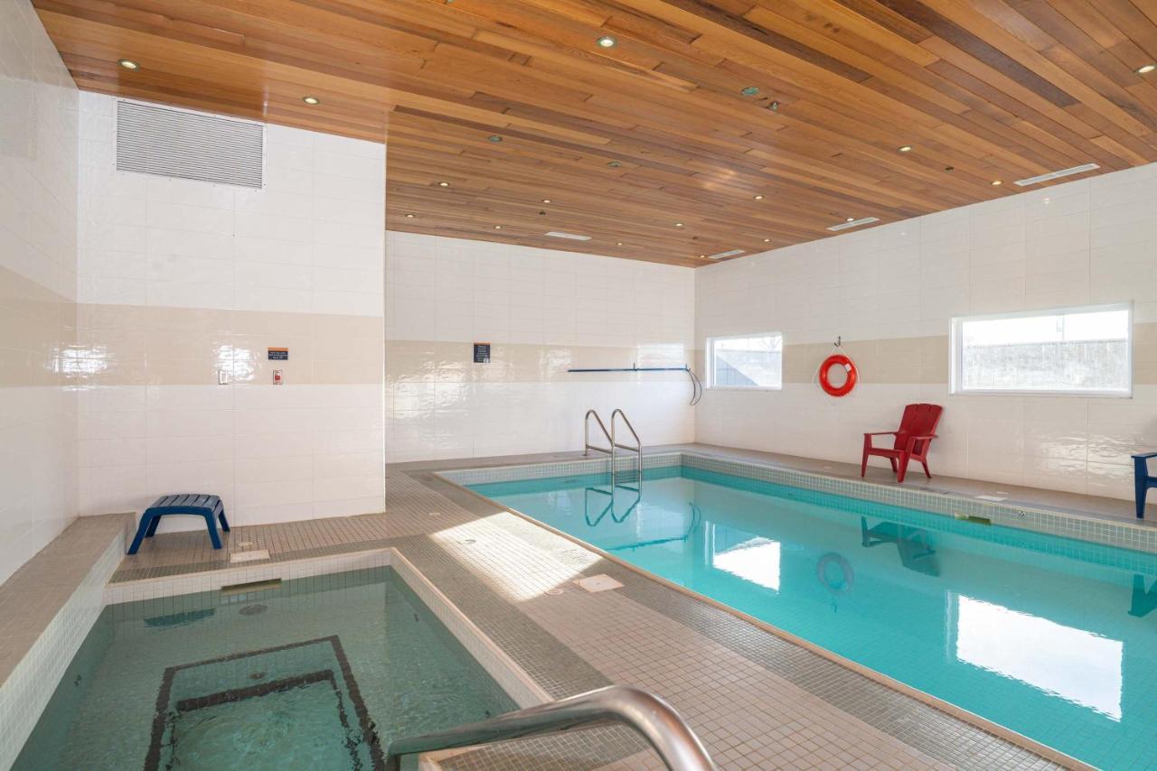 Sandman Hotel Red Deer Eksteriør billede